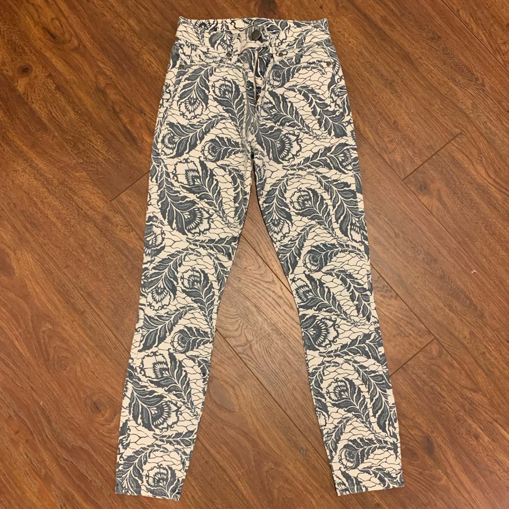 LOFT Boho White Skinny Ankle Jeans